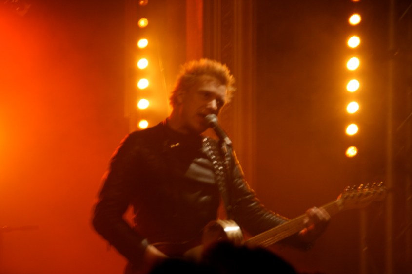 Pravda © Ze Sikret Skvirel (Zasph!)