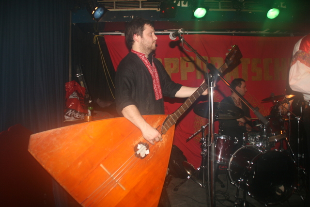 Apparatschik © Ze Sikret Skvirel (Zasph!)