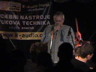 Echt! © Ze Sikret Skvirel (ZASPH!)