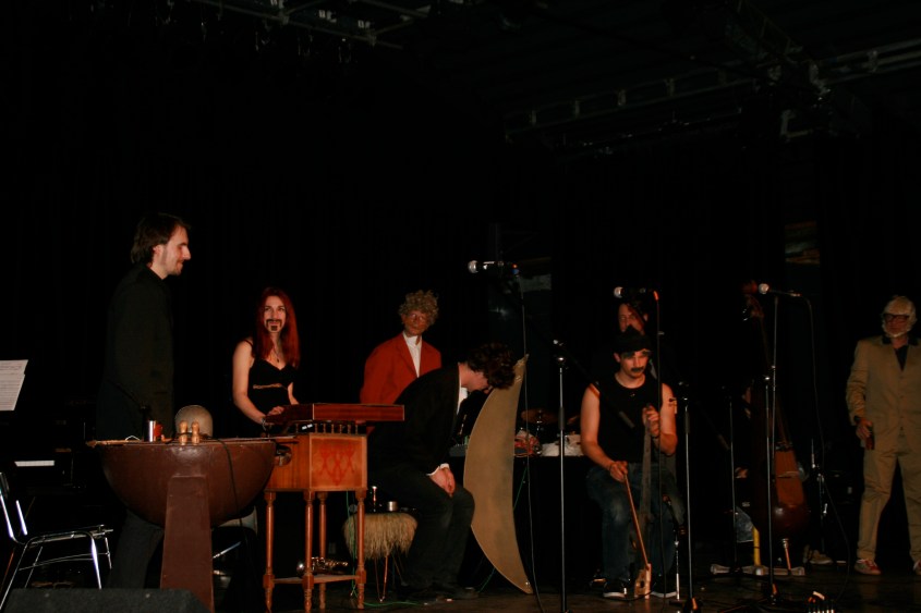 Novaya Insolvanya Symphony Orchestra 