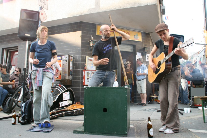 Buskin' Crazy © ZASPH!