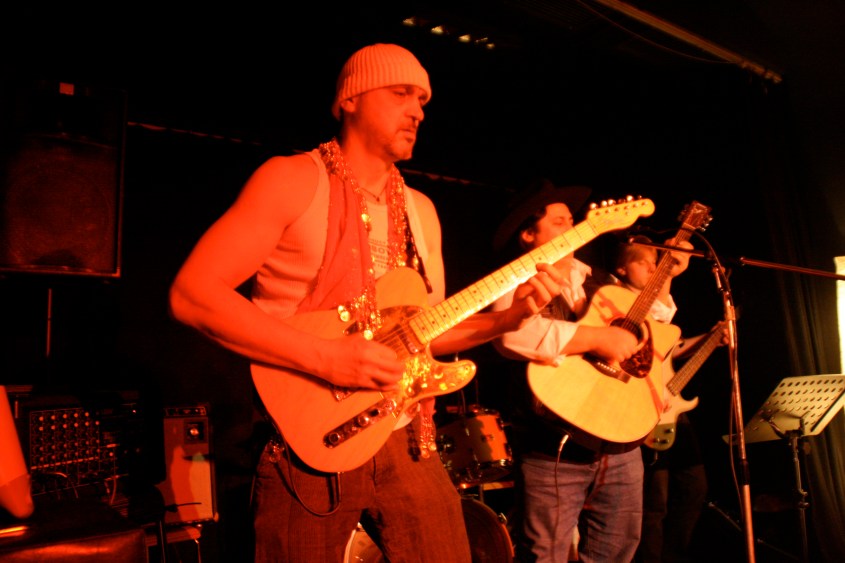 EleganCi © Ze Sikret Skvirel (ZASPH!)